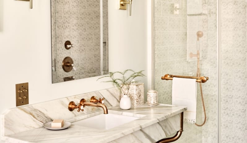 La Perla - Studio Suite Bathroom